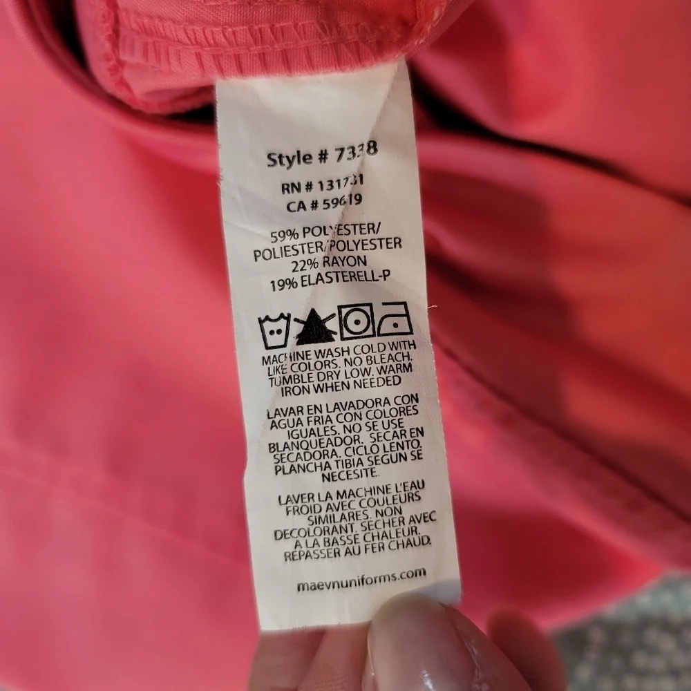 Sz Medium EON - Women's PURE Yoga 7 Pocket Scrub Pant Strawberry Pink